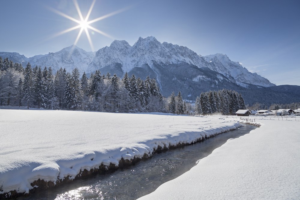 Berge im Schnee mit Krepbach, © Tourist Info - Christian Bäck