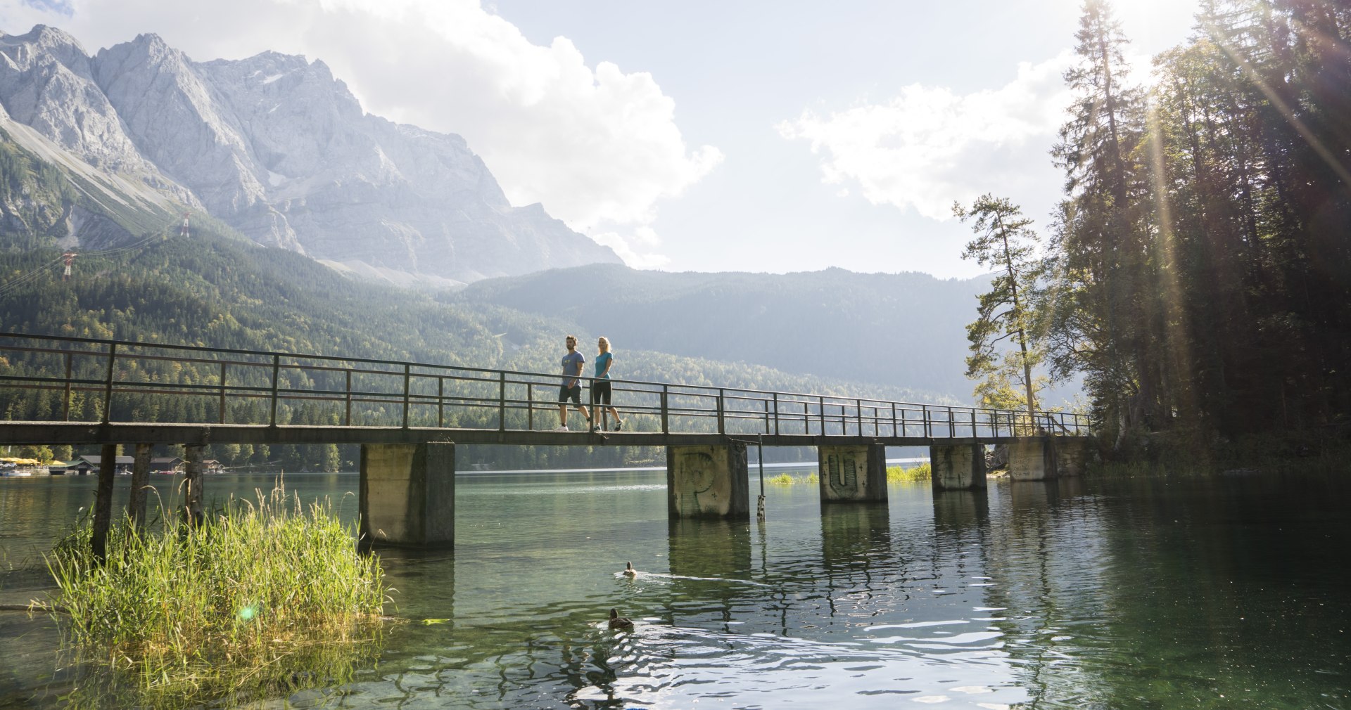 Eibsee couple on the bridge, © ZABT