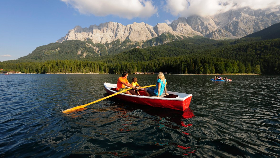 Eibsee rowboat, summer, Grainau, © Touristinformation Grainau - Foto Ehn