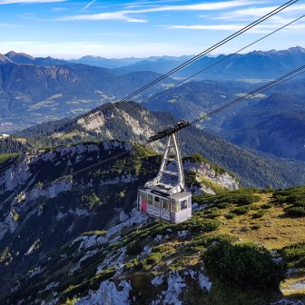 Alpspitzbahn im Sommer mit Blick nach München, © Nicki Fischer