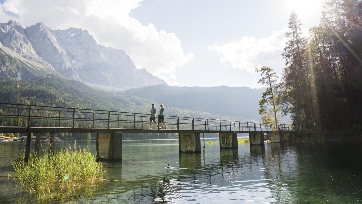 Eibsee Brücke Paar, © ZABT