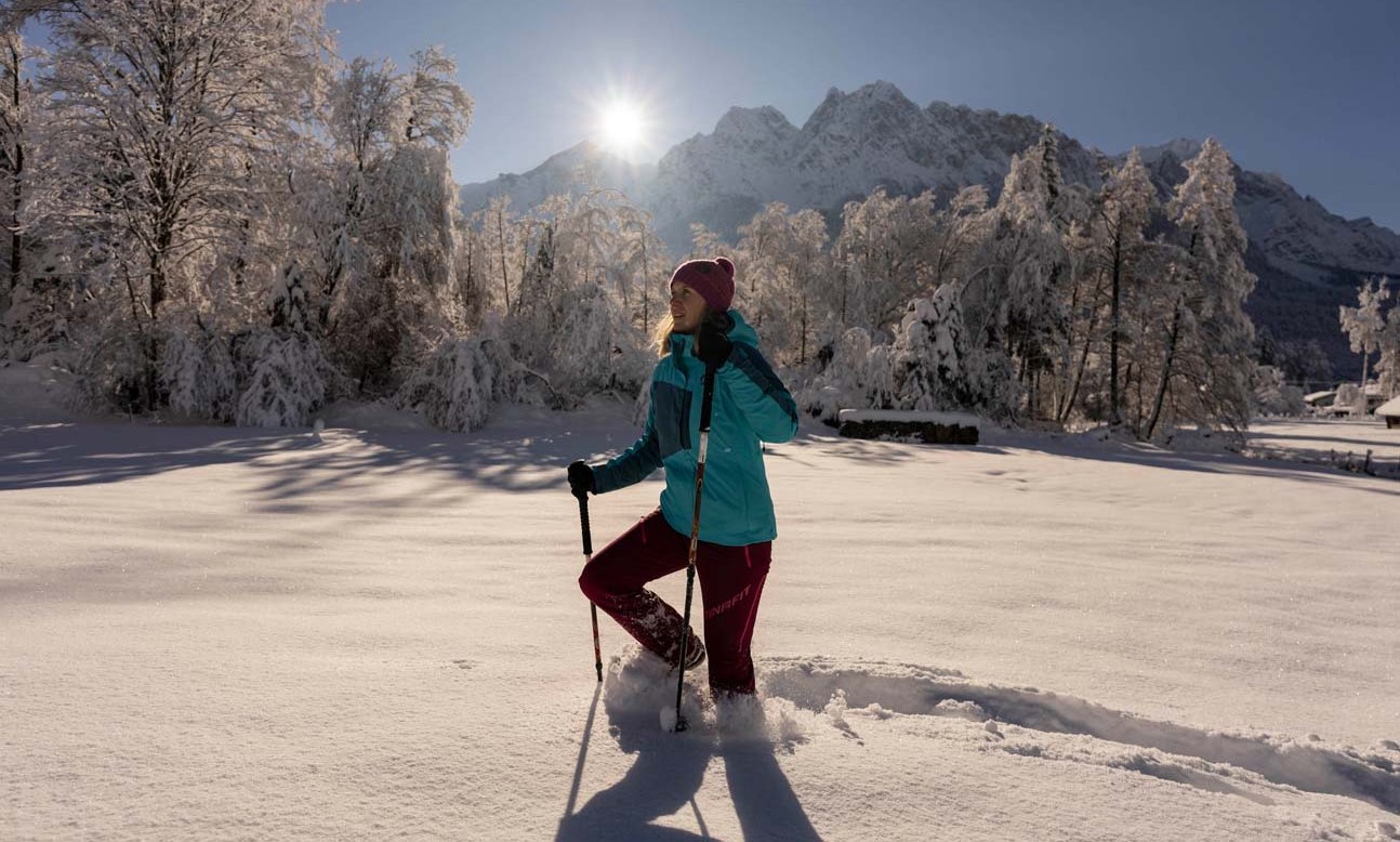 Schneeschuhwandern im Zugspitzdorf Grainau, © Zugspitzdorf Grainau - Ehn