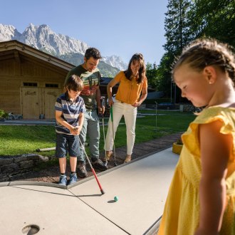 Minigolf in Grainau, © Tourist-Information Grainau - Foto Mönch