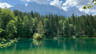 Badersee Panorama quer © M. Apel (2).jpg, © Zugspitzdorf Grainau