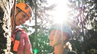 Tree top climbing in Garmisch-Partenkirchen, © Zugspitz Arena Bayern-Tirol