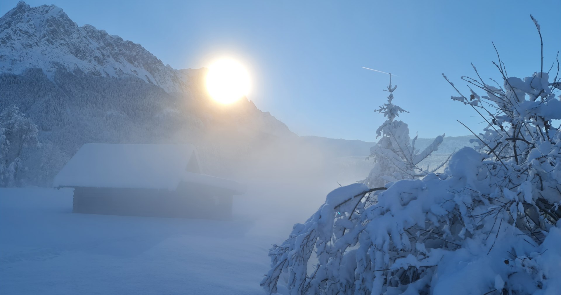 Traumhafte Winterlandschaft mit einmaligen Blick auf die Zugspitze , © Gemeinde Grainau / E. Reindl