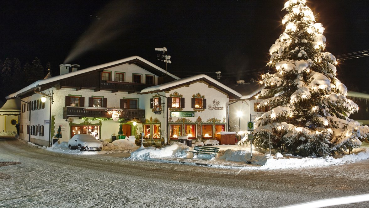 Zugspitzdorf Grainau - verschneiter Dorfplatz, © Zugspitzdorf Grainau - Gilsdorf